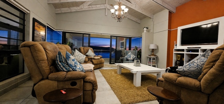 8 Bedroom Property for Sale in Myburgh Park Western Cape